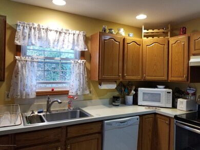 eat in kitchen