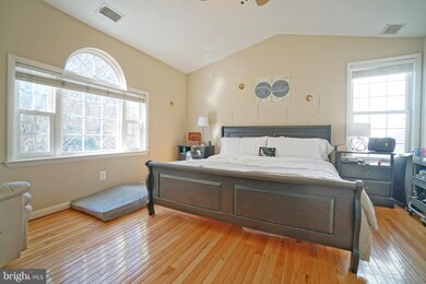 20608 Neerwinder St, Germantown, MD 20874 - photo 7