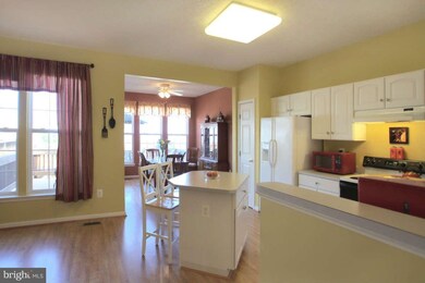 9741 Harvester Cir, Perry Hall, MD 21128 - photo 3