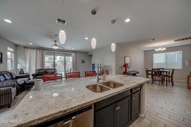 4526 N 94th Ln-10