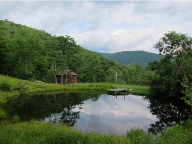 635 Wilcox Hollow Rd, Arlington, VT 05250 - photo 2