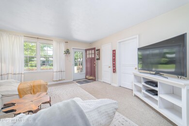 4810 Sefa Cir N, Jacksonville, FL 32210 - photo 2