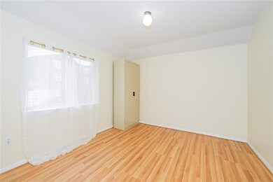 371 Jewett Ave, Staten Island, NY 10302 - photo 5