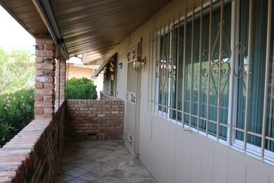 10002 W Deanita Ln, Sun City, AZ 85351 - photo 2