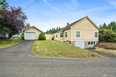 1004 Water St, Raymond, WA 98577 - photo 5