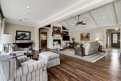 13639 Perthshire Rd, Houston, TX 77079 - photo 7