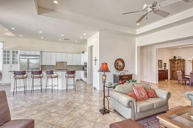 Great Rm/Kitchen