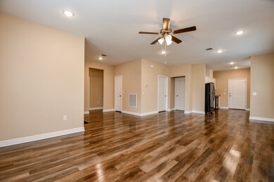 7722 Sealey St, Houston, TX 77088 - photo 6