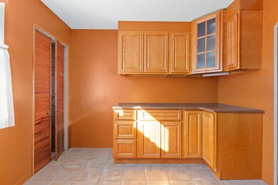 58-40 61st St, Flushing, NY 11378 - photo 7