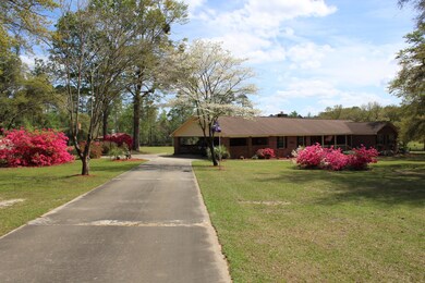 145 Raymond Rd, Orangeburg, SC 29118 - photo 2