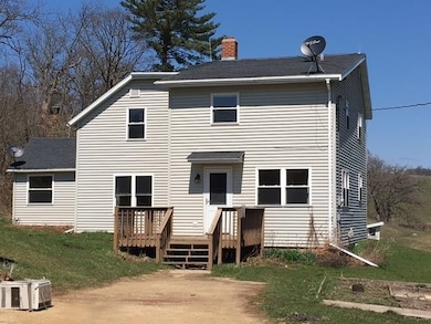 1906 Squirrel Hill Rd, Hollandale, WI 53544 - photo 4