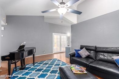 105 N Concord St, Gilbert, AZ 85234 - photo 4