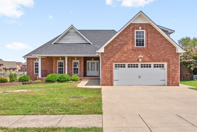 1541 Edgewater Ln, Clarksville, TN 37043 - photo 4