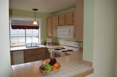 11632 Admiralty Way unit C, Everett, WA 98204 - photo 7