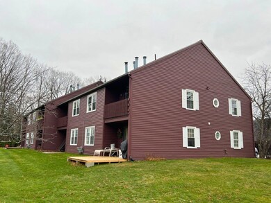 140 N Twin Oaks Terrace, South Burlington, VT 05403 - photo 2