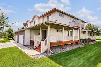 8657 Tessman Cir N, Brooklyn Park, MN 55445 - photo 4