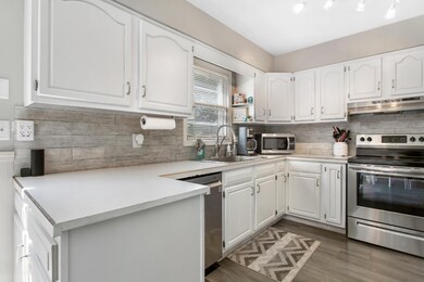 8285 E Chester, Byron Center-12