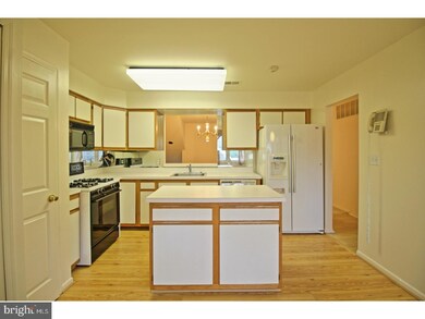 70 Winthrop Rd unit H, Monroe Township, NJ 08831 - photo 5