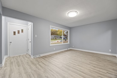 1401 Cutler Ave, Des Moines, IA 50315 - photo 4