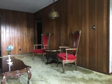 1 Roger Rd, Edison, NJ 08817 - photo 4