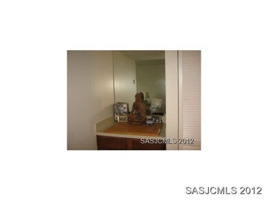 Alcove with Cabinet/Mirror