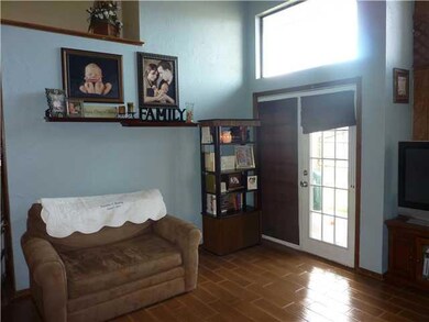 2327 Cedar Brook Dr, Moore, OK 73160 - photo 7