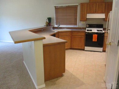 925 NW 21st St, Redmond, OR 97756 - photo 5