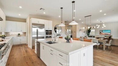 24389 Calle La Roca, Santa Clarita, CA 91354 - photo 3