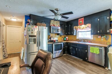 Great kitchen with stainless appliances.