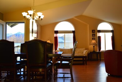 Dining:Living
