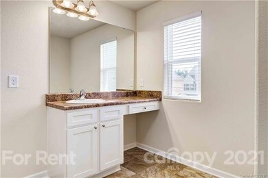 9614 Weikert Rd, Charlotte, NC 28215 - photo 6