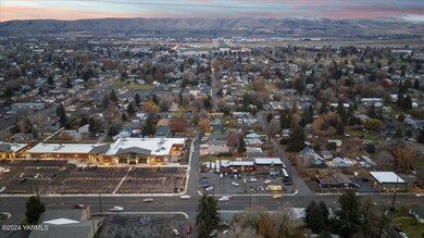 1116 S 18th Ave, Yakima, WA 98902 - photo 3