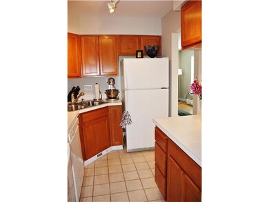 261 Lear St unit 17, Columbus, OH 43206 - photo 4