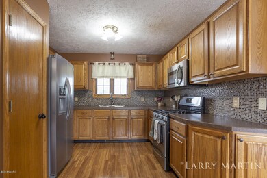 1820 Apollo Ct, Dorr, MI 49323 - photo 7