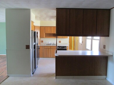 FAMILY ROOM TO KITCHEN