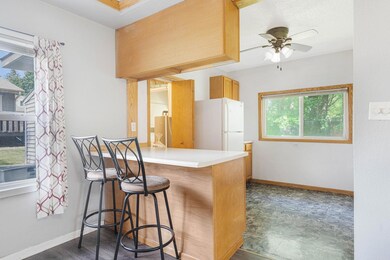 2008 Highview Ct, Cedar Falls, IA 50613 - photo 5