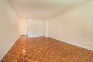 211 W 56th St unit G-10, New York, NY 10019 - photo 4