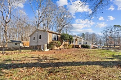 1026 Montley View Dr, Asheboro, NC 27205 - photo 5