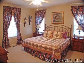 Master BR With Walk-In Closet