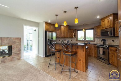 4101 SW Stone Ave, Topeka, KS 66610 - photo 6