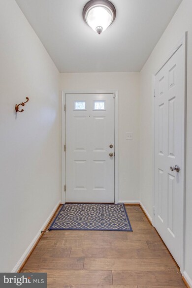 10310 Pond Spice Terrace, Burke, VA 22015 - photo 3