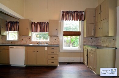 1016 W San Antonio St, San Marcos, TX 78666 - photo 7