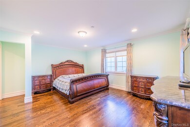 4515 Browvale Ln, Flushing, NY 11362 - photo 7