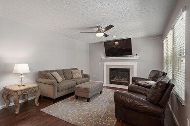 7841_Worthington_Trace_Ln_Columbus_19
