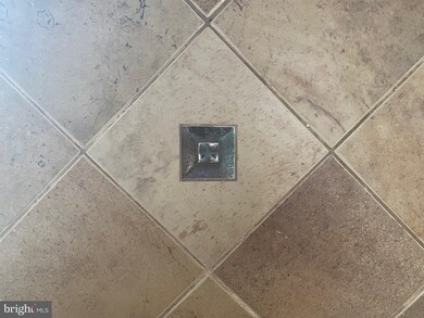 393 Universe Dr, Martinsburg, WV 25404 - photo 4