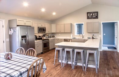 DiningKitchenEntry