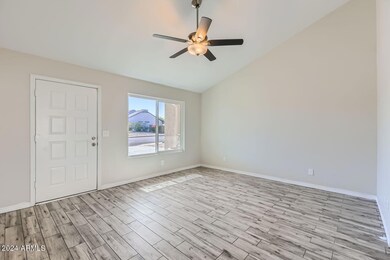 1338 E Utopia Rd - Web Quality - 004 - 0
