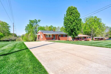 1410 Beverly Ave, Shelby, NC 28152 - photo 2