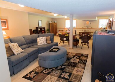 4023 SW Wanamaker Rd, Topeka, KS 66610 - photo 5