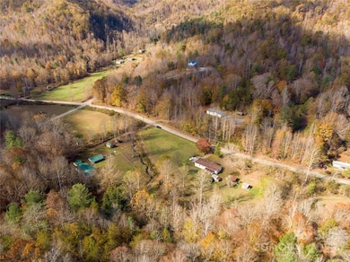 1922 Zacks Fork Rd, Lenoir, NC 28645 - photo 6